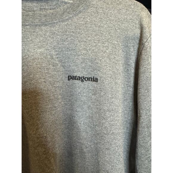 Patagonia Long Sleeve Graphic T-Shirt Men’s Size Medium Gray Logo Tee - Picture 4 of 9